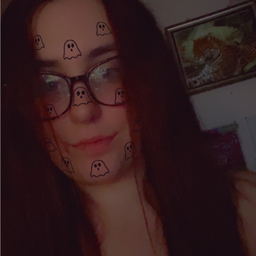 Meet your Posher, Lizzie